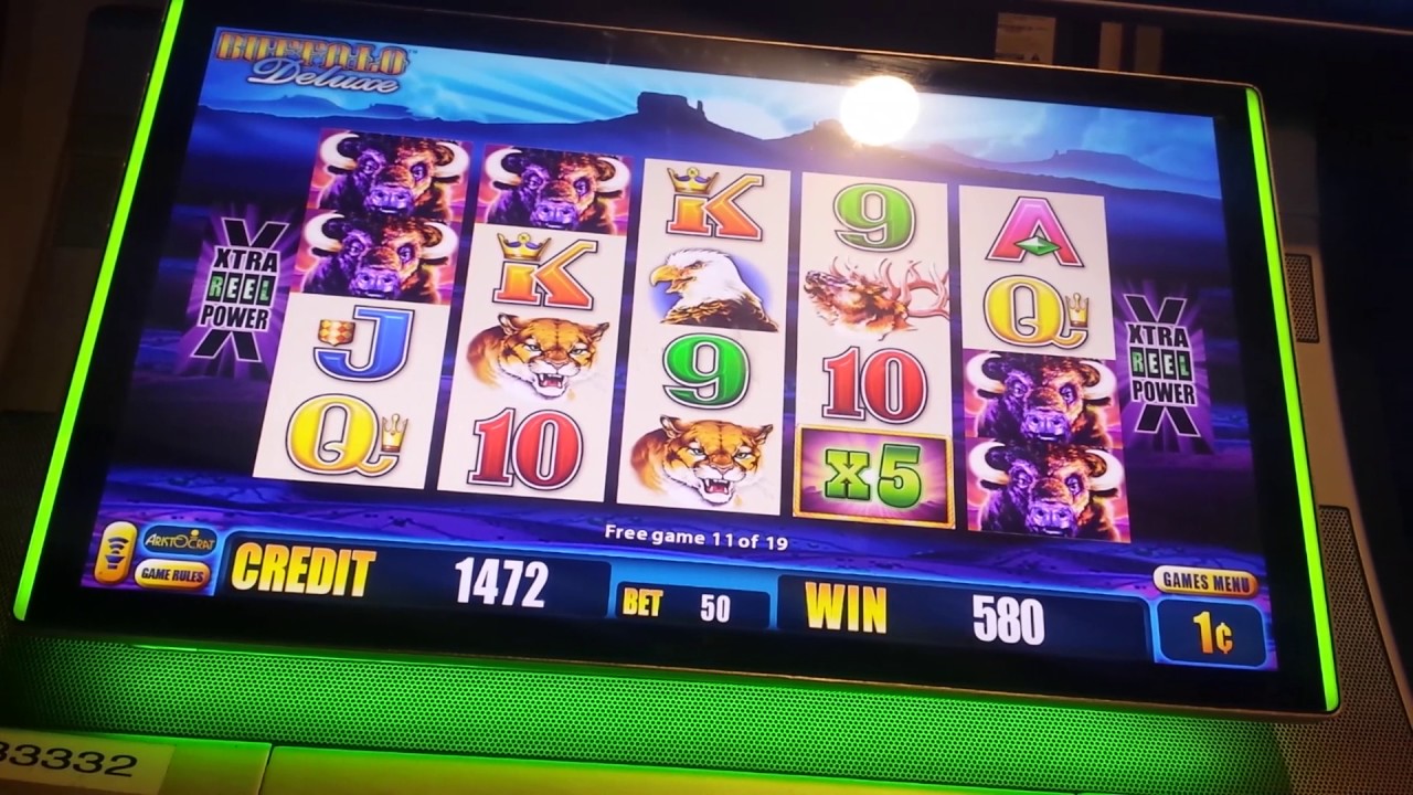 Buffalo Deluxe Slot Machine